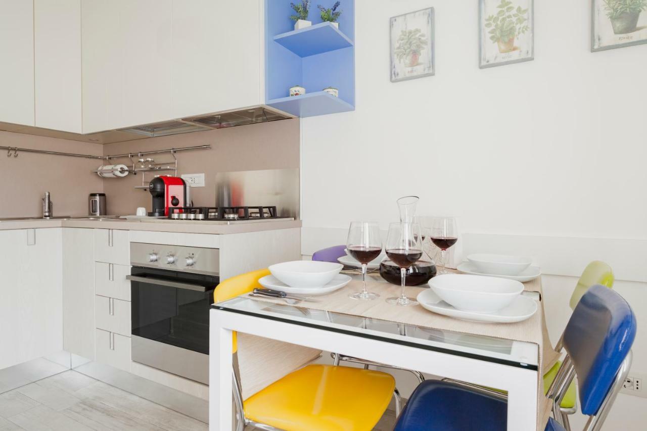 Charming Apartment On The Darsena Navigli - Pulizia Eccezionale Milão Exterior foto